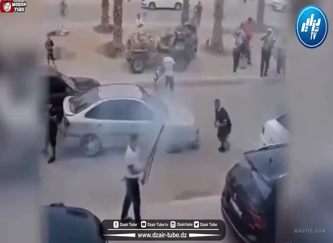 Video :At a wedding, he makes a bold move with his pistol and shoots a bystander (Warning - startling)